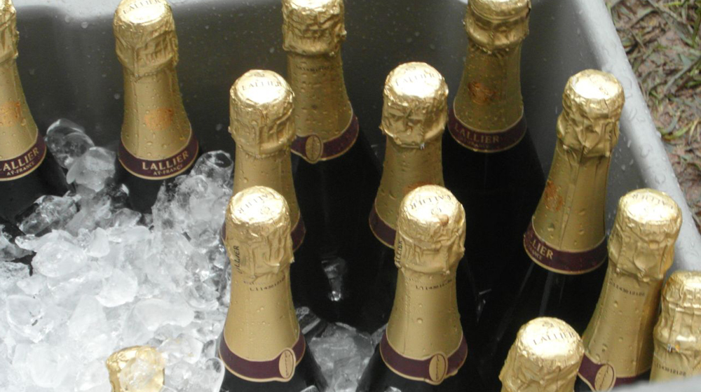 champagne on ice