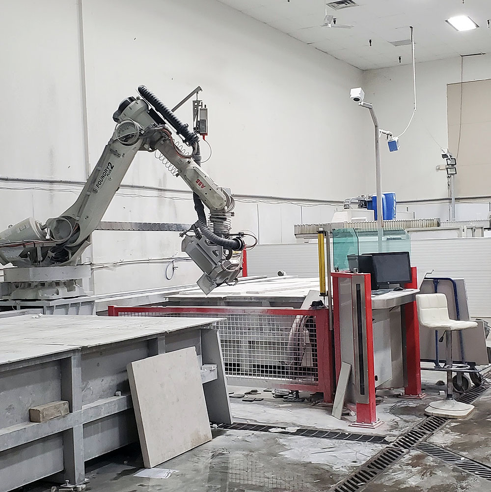 This robot cuts with precision