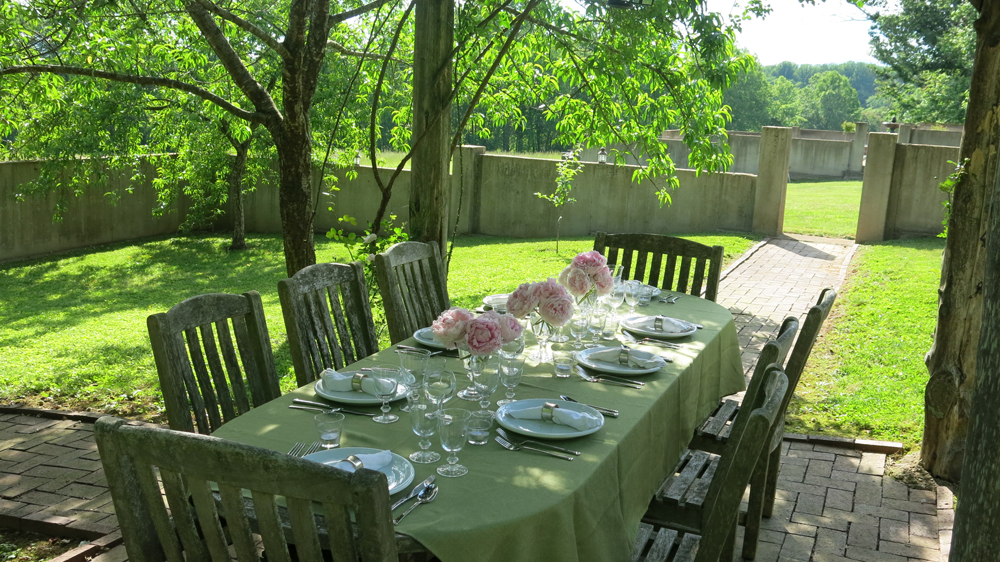 Table setting for orchard dinner